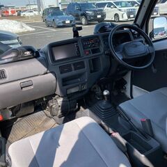 ☆サビの少ない関東車☆ スバルサンバー 5MT タイベル済 車検20か月の画像