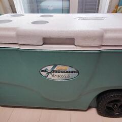 キャンプ用品　コールマン保冷箱　Ultimate Xtreme