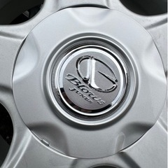 スタッドレスタイヤホイール付き14インチ(未使用)の画像