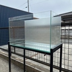 アクロ　ガラスフレームレス水槽　60センチ