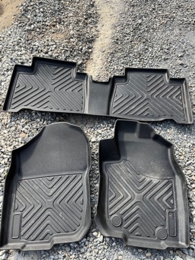 ハリアーフロアマット