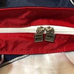 ＜未使用＞FILA　フィラ　バッグ　赤×紺　旅行・スポーツなどに♪の画像