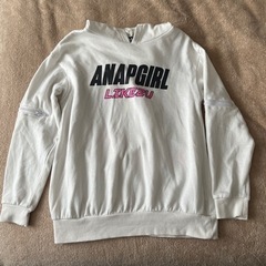 フード付きパーカー