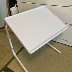 【あげます】折りたたみ可能白机、パソコンリモートワークにの画像
