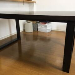 ダイニングテーブルの画像