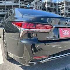 レクサス屈指のセダン型高級LS500hの画像