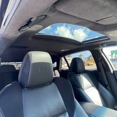 レクサス屈指のセダン型高級LS500hの画像