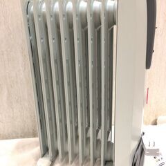 ■10902■美品■Delonghi H770812EFSN -GY デロンギ オイルヒーター 暖房器具の画像