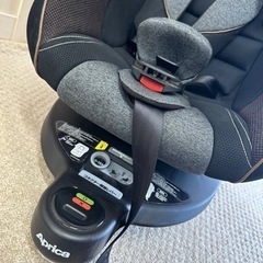 Aprica クルリラプロテクト　チャイルドシートの画像