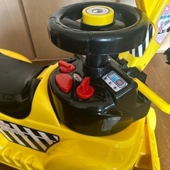 乗用ショベルカーの画像