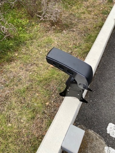 肘掛け　車
