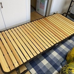 折りたたみ式ベッド