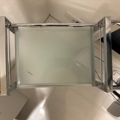 ガラス板ワゴンの画像