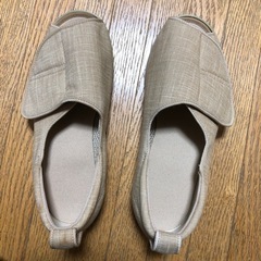【無料】上尾中央総合病院の売店で買った入院患者用の靴あげます。の画像