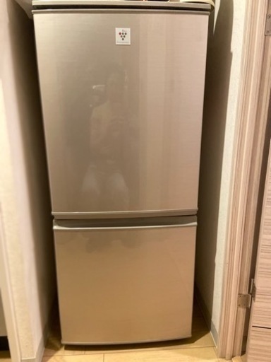 【お取り引き決定しました】冷蔵庫　シャープ　取りに来て下さる方
