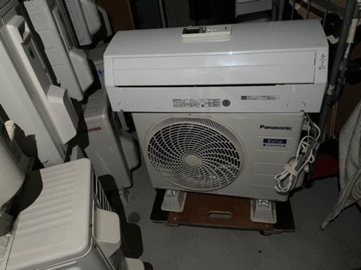 【値下げ！！】Panasonic　 6畳用　2.2kwエアコン　CS-J223D-W 2023年製