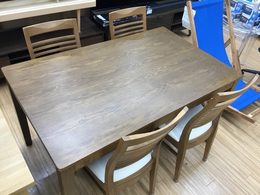 ニトリのウィル・ロレイン ダイニング5点セットをご紹介します！トレジャーファクトリーつくば店