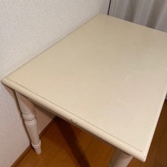 勉強机　テーブルの画像