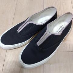 フェリシモ MOONSTAR バイカラースリッポン〈チャコール〉25cmの画像