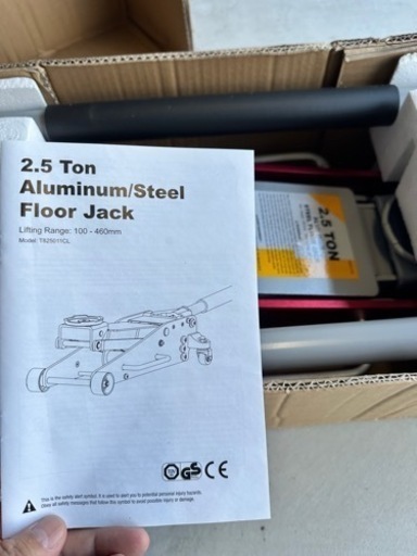 フロアー　ジャッキ　未使用品　2.5トン