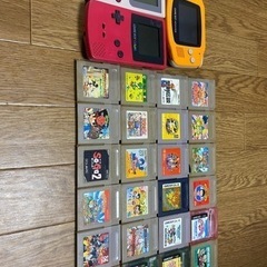 色々なゲーム機とカセットです。の画像