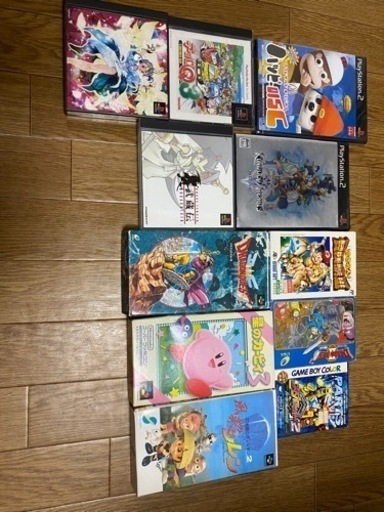 色々なゲーム機とカセットです。