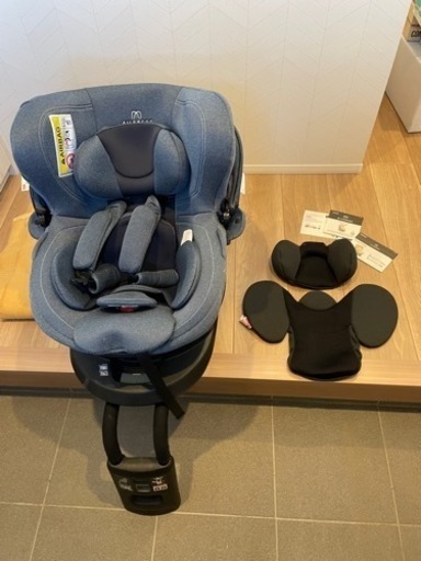 エールベベ　チャイルドシート　デニム