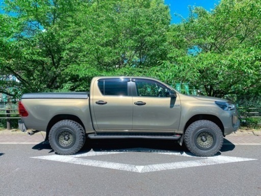 ブラックライノホイール　タイヤセット