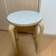 スツール