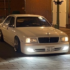 売れました😁　商談中　希少シル足変更済み　32 シーマ　V8 
