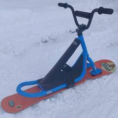INSANE TOYS Kid SNOWSCOOT インセントイズ キッド スノースクート