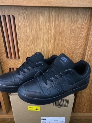 NIKE 黒×黒　SB 27.5