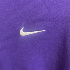 NIKE スウェットトレーナー　パープルの画像