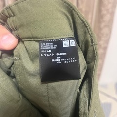 ユニクロ　ハーフパンツ　カーキの画像