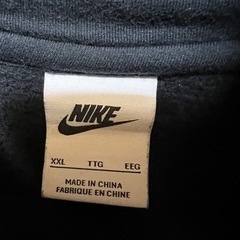 ナイキ　パーカーの画像