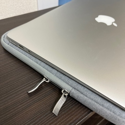 Macbook Air 2017 PCケース付