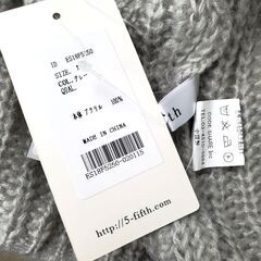 【おみせっち】新品タグ付 fifth ゆったりシルエット 膝丈ニットワンピース 畦編み Mサイズ ライトグレー レディース 秋冬 フィフスの画像