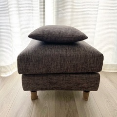 ニトリソファーのオットマンです。