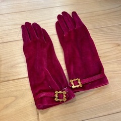 ワインレッド　手袋　ドレスに合わせて来てました☺︎