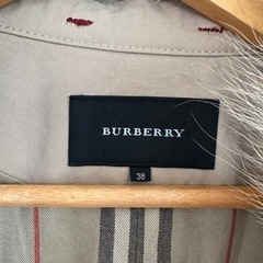 Burberry ジャケットサイズ38 リアルファー値下げしました！の画像