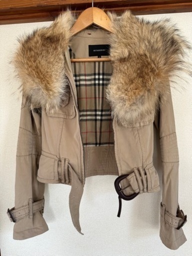 Burberry ジャケットサイズ38 リアルファー値下げしました！