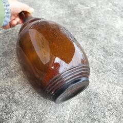 昭和レトロ　古いビールビン　サクラビール　飴色瓶の画像