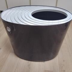 上から猫トイレの画像