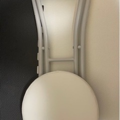 【2/16-18引き取り】  椅子 折り畳みスツールの画像