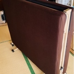 折りたたみベッド　発送は致しませんの画像