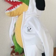 セール✨【美品未使用】Right-on限定品 スヌーピーなりきりジップパーカーの画像