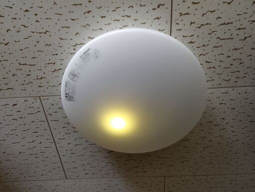 【中古】8畳用薄型LEDシーリングライト/リモコン付き 楽天市場】シーリングライト リモコン付き LEDライト 8畳照明