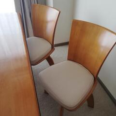 【高品質】ダイニングテーブル５点セット　木製　天然木　すべて回転チェアの画像