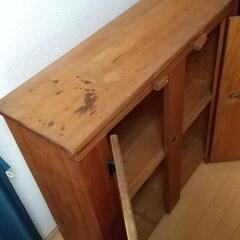 アンティーク調  キャビネットの画像