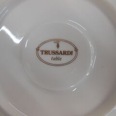 No.428　TRUSSARDI（トラサルディ）　ペアカップ＆ソーサーの画像